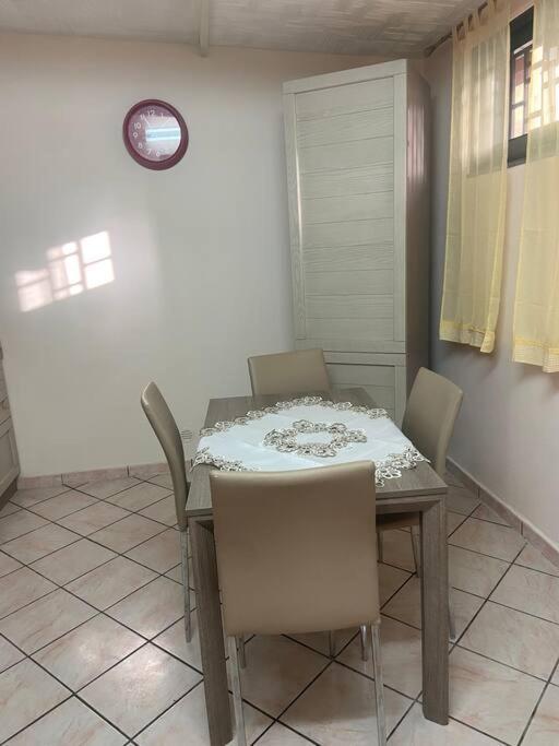 Casetta In Villa Indipendente Анґрі Екстер'єр фото