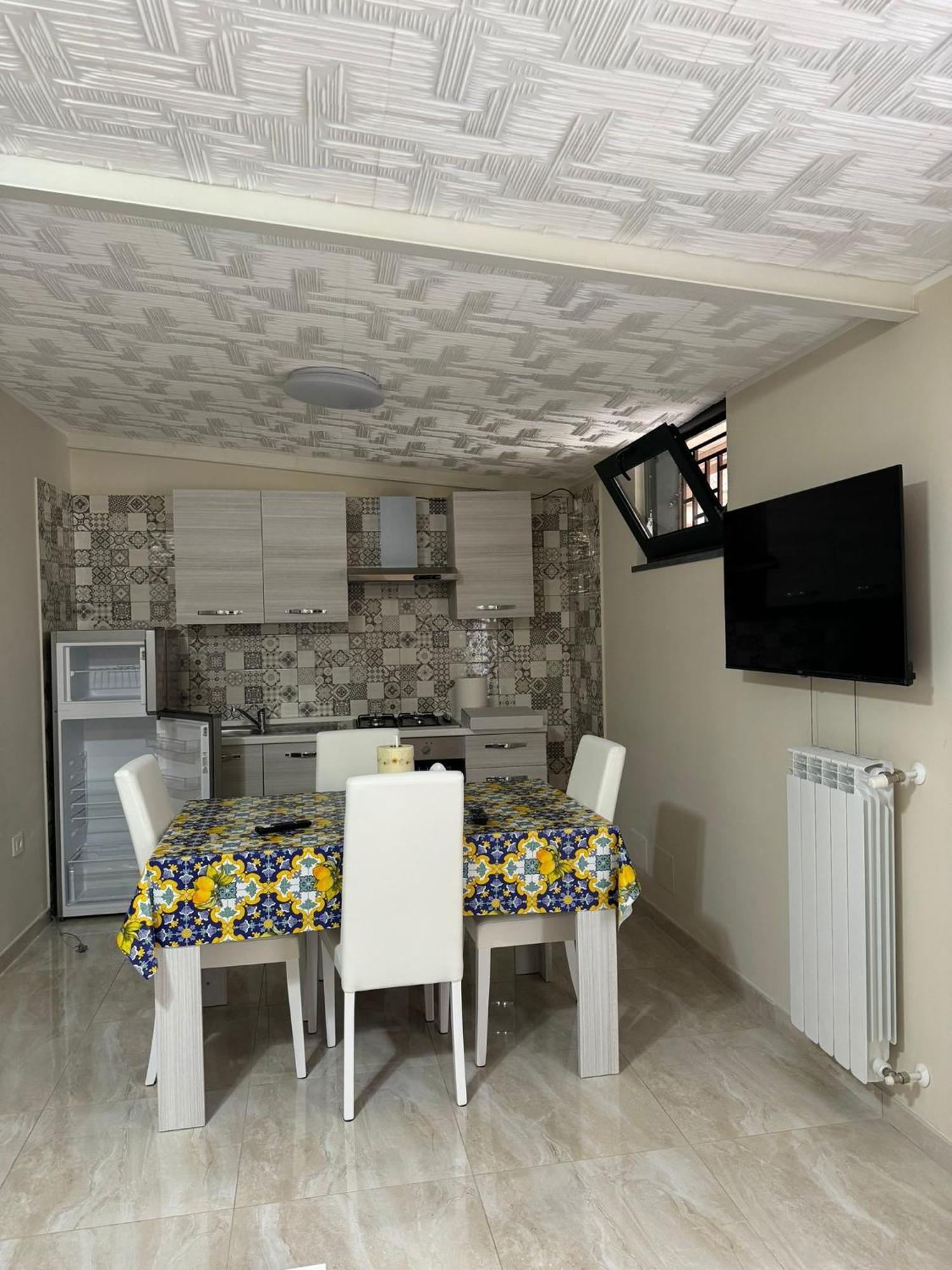Casetta In Villa Indipendente Анґрі Екстер'єр фото